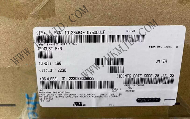 安費(fèi)諾 10128494-107500ULF ExaMEZZ? 夾層式連接器，引領(lǐng)高速連接新時(shí)代
